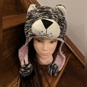 Daiso bear hat  with ear flaps Adult one size fits most